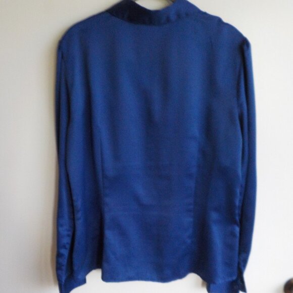 East 5th Blouse - Size Large - Royal Blue Silky - Collared - Long Sleeve - Picture 4 of 6